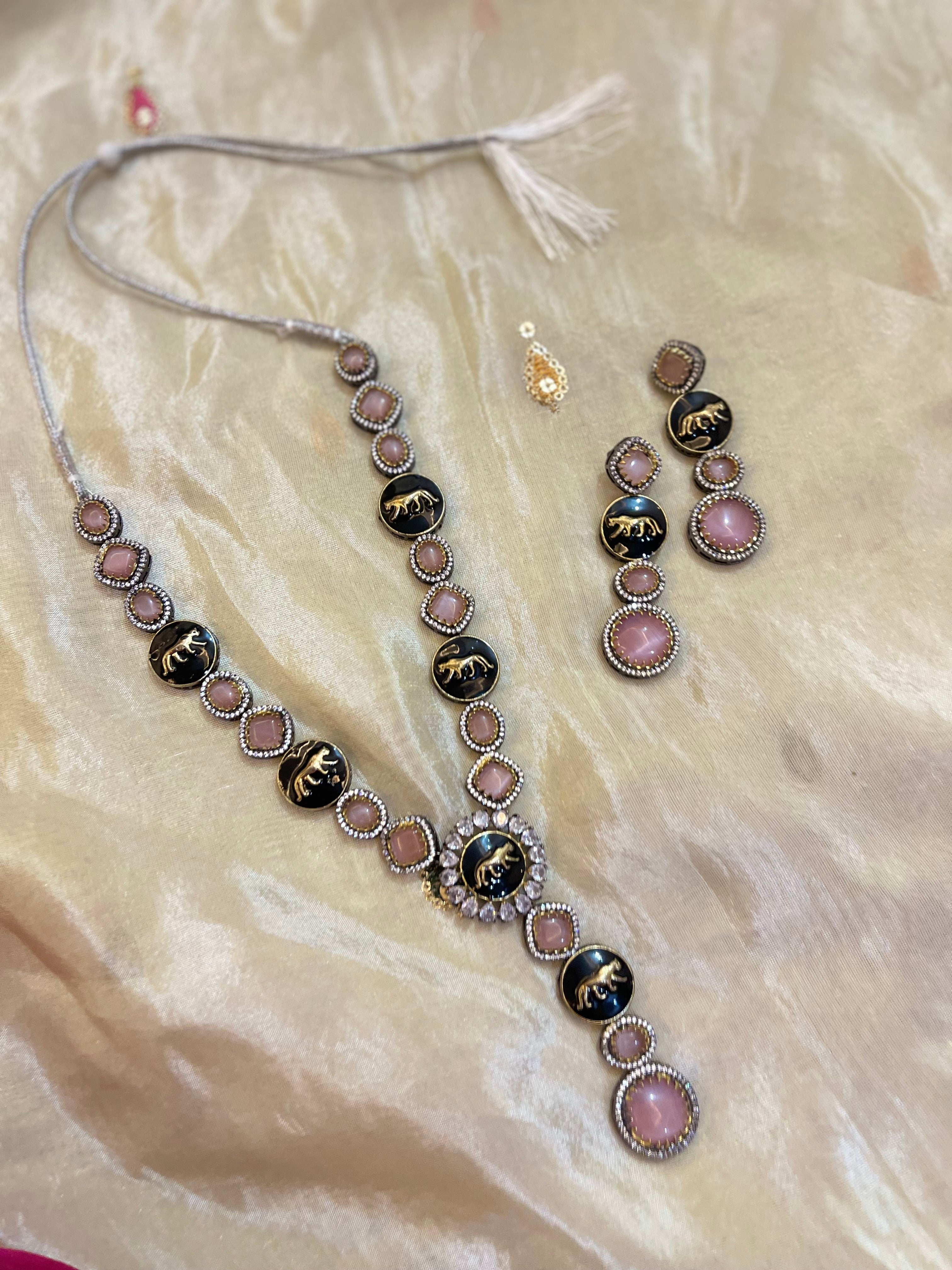Damini Wine pink pearl Neacklace