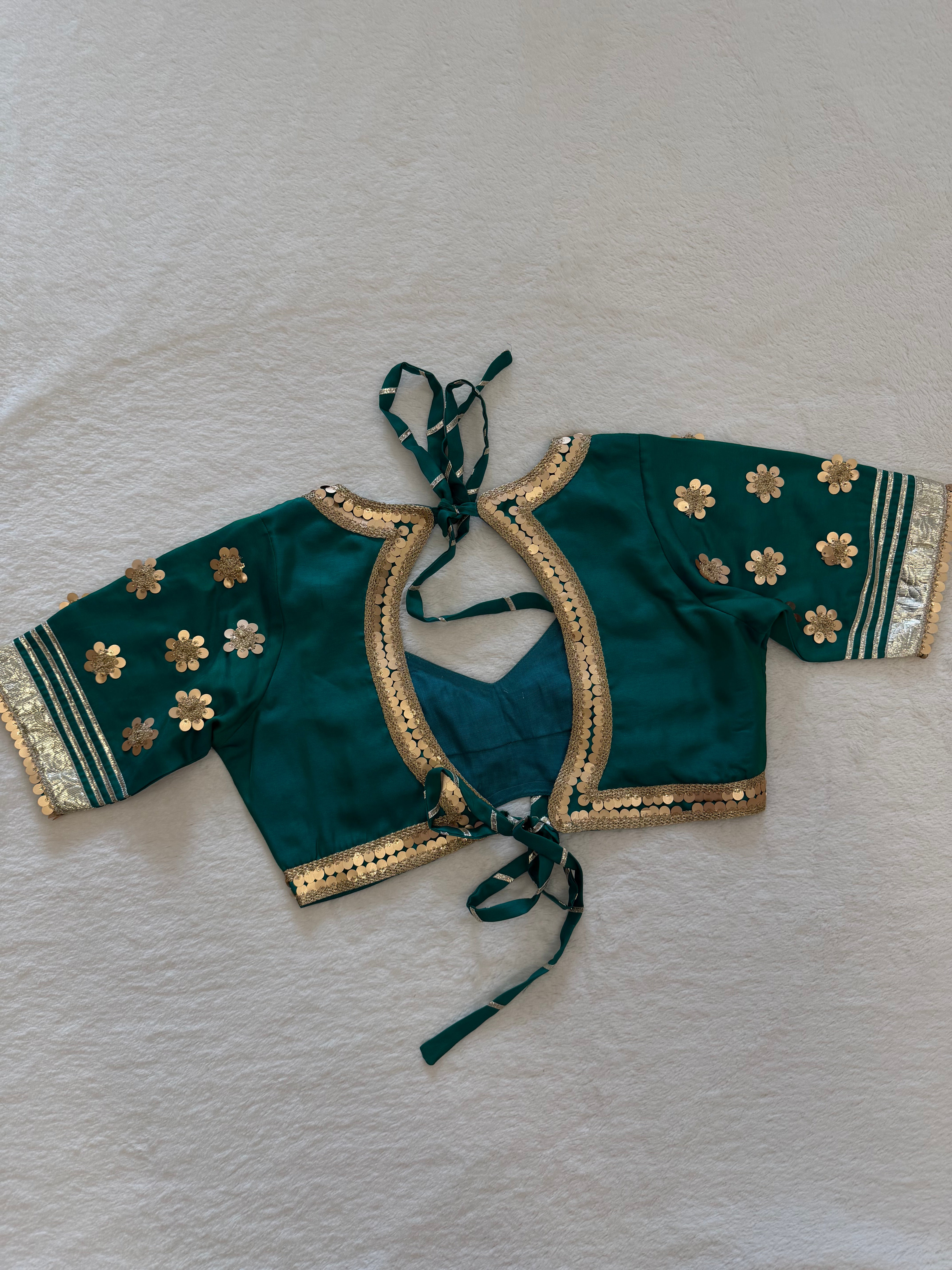 Karwaan Aangi Blouse