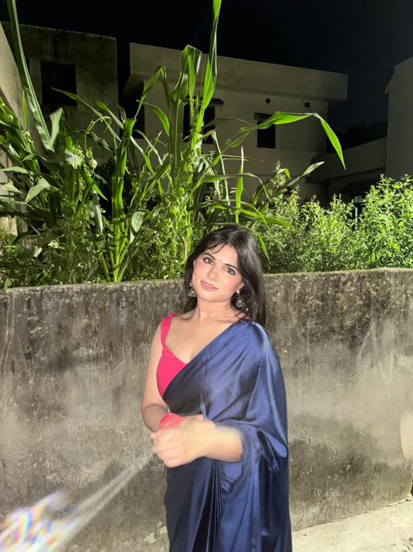 Kaveri Sleeveless Blouses