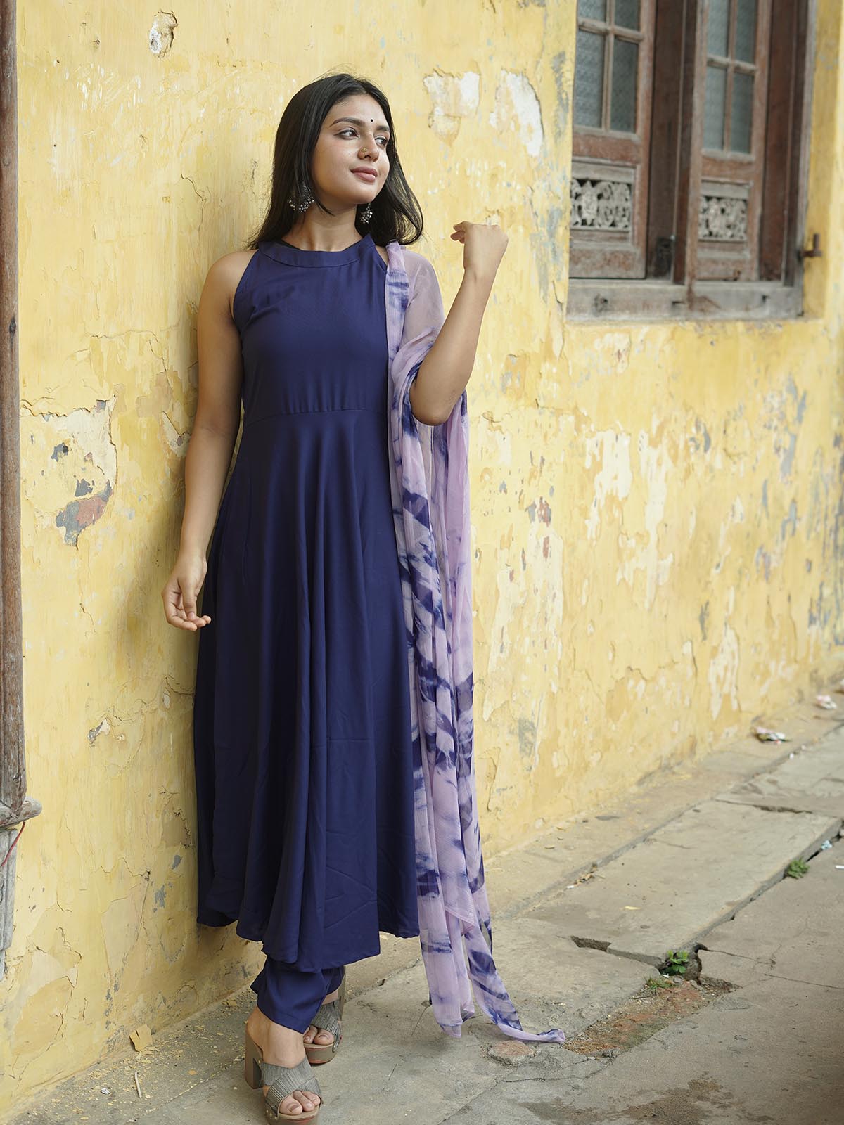 Surkh Navy Blue Rayon Gown Set