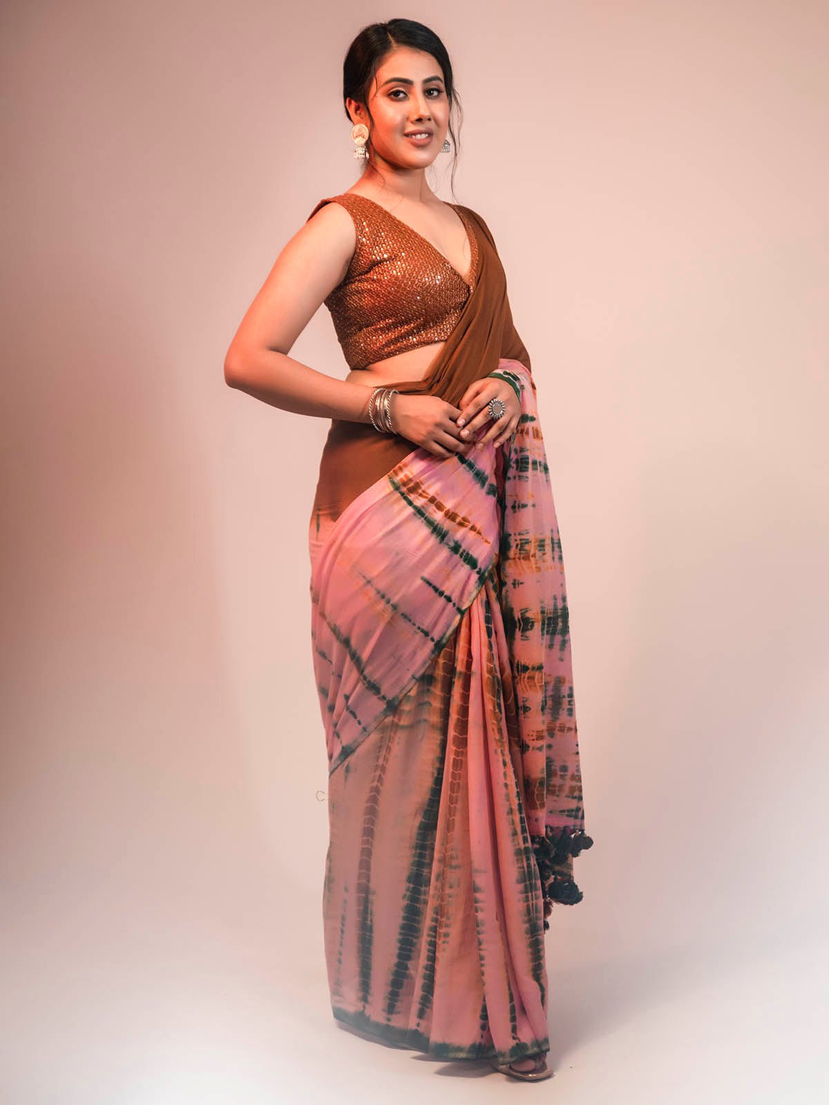 Apsara Mul Cotton Shibori Saree