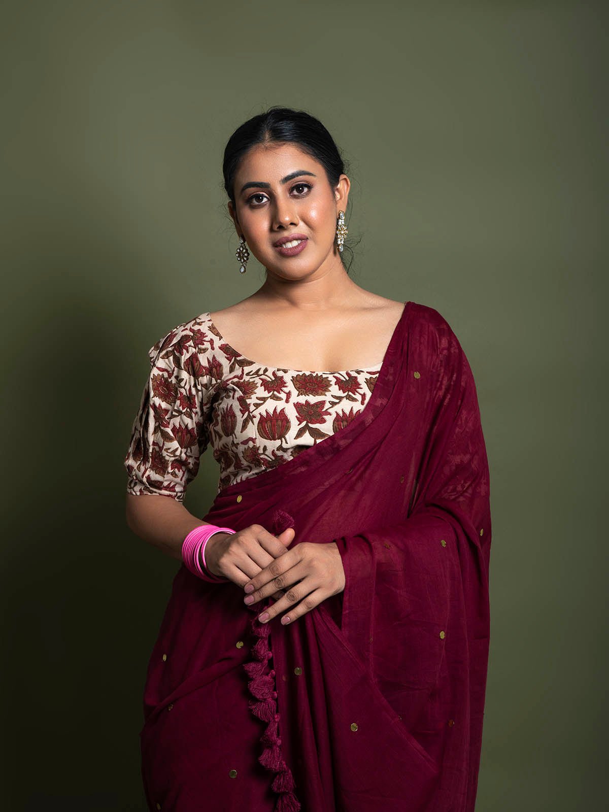 Jugnu Maroon Mul Cotton Chumki Saree