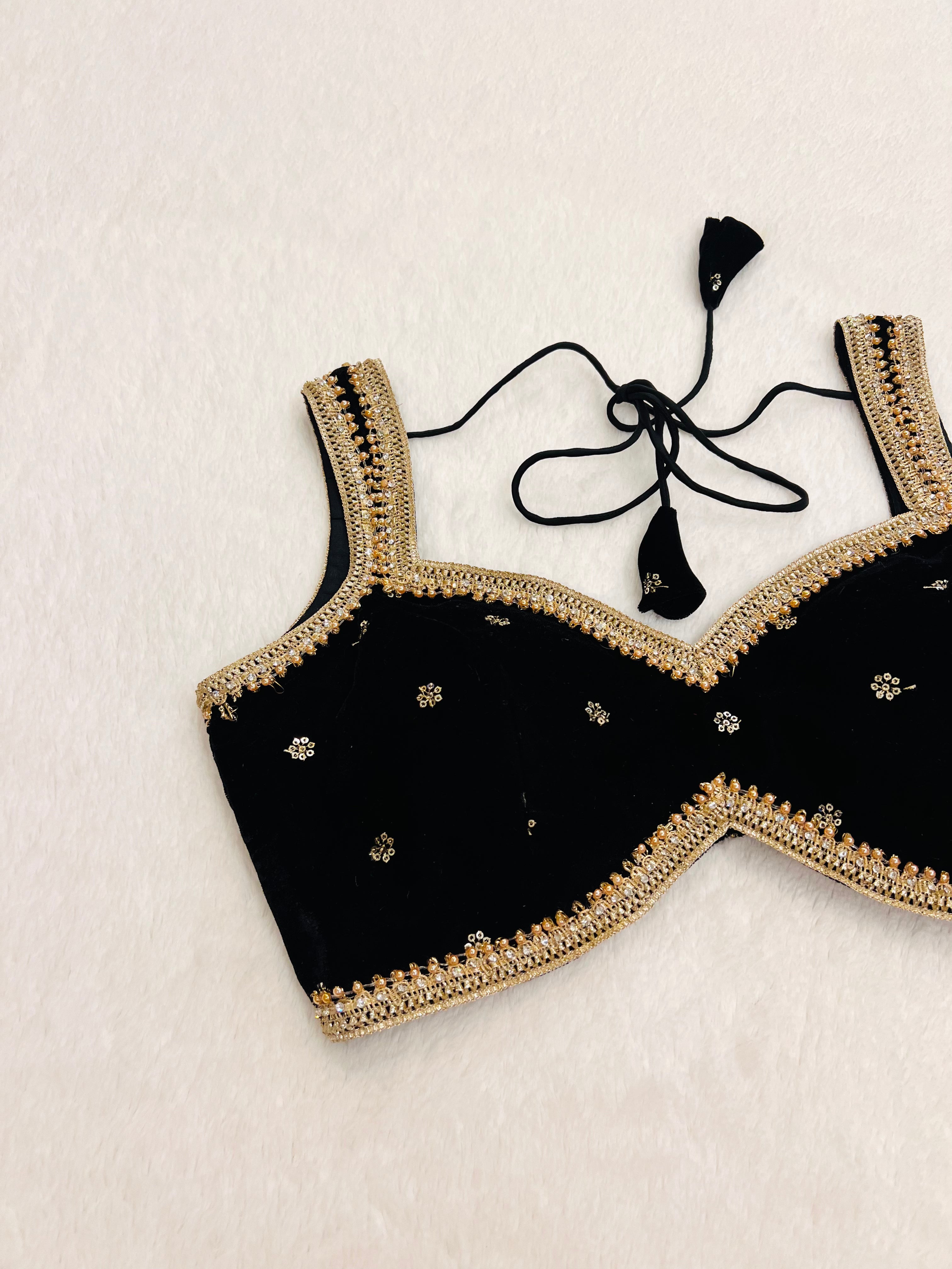 HUSN BLACK BLOUSE