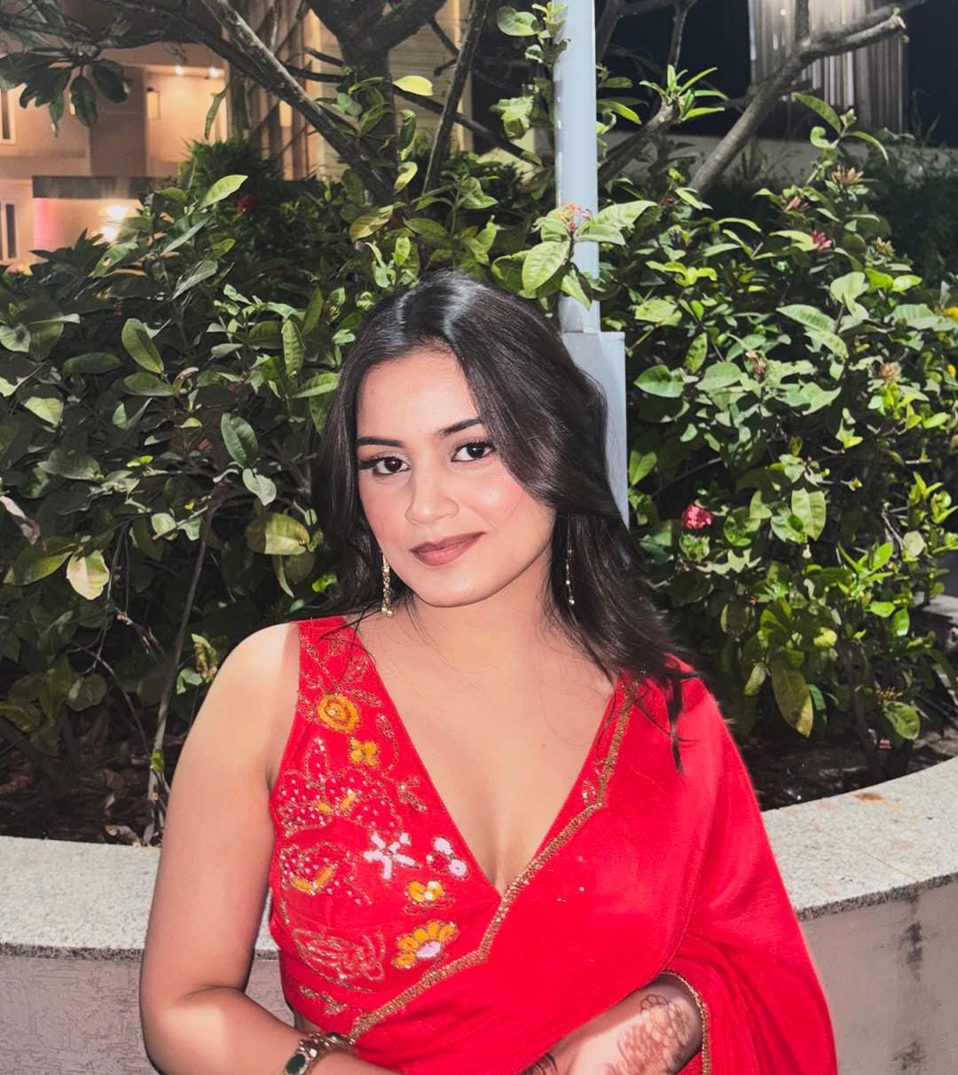 Roop Sundari Red Chinon Handwork Saree With Blouse