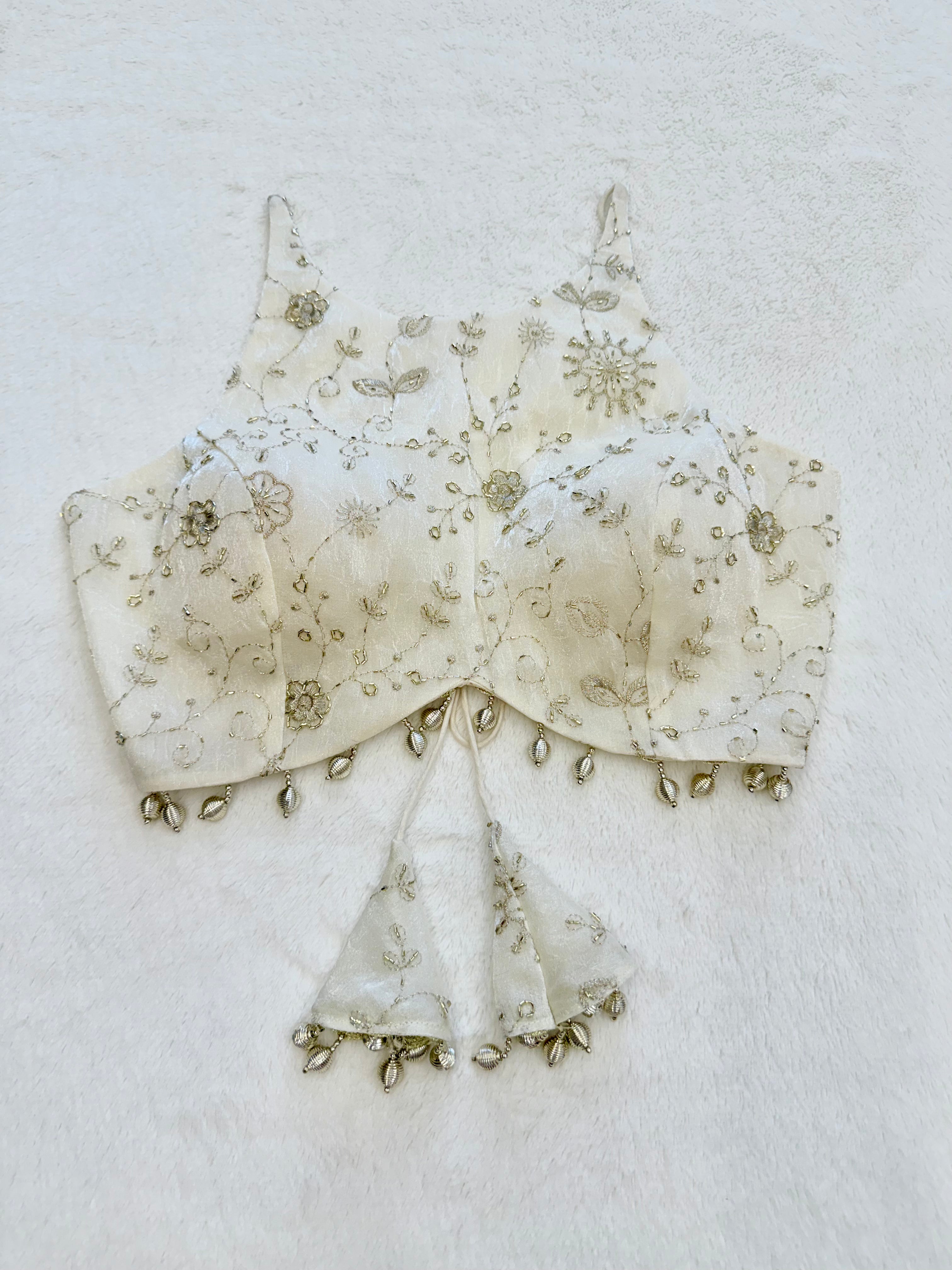 Off-white organza halter-neck sleeveless padded blouse