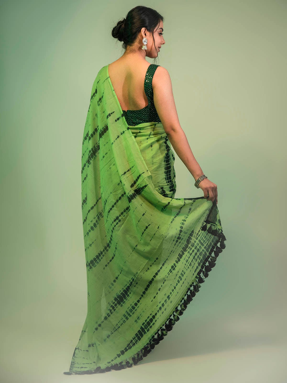 Gazal Mul Cotton Green Shibori Saree