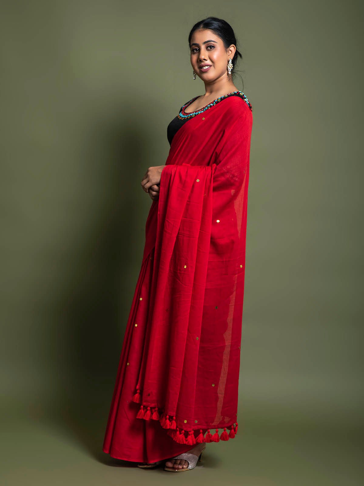 Glowworm Mul Cotton Chumki Red Saree