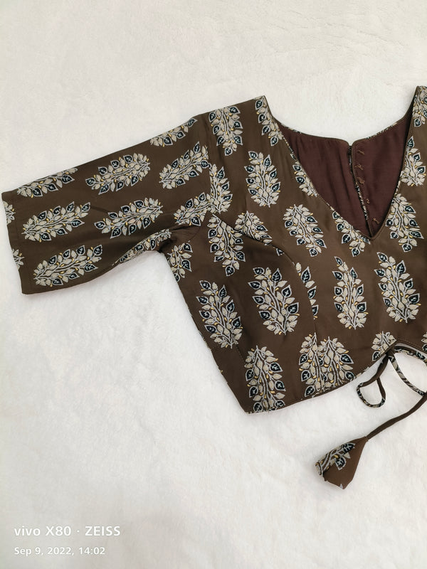 Fantastic Fawn Rayon Blouse